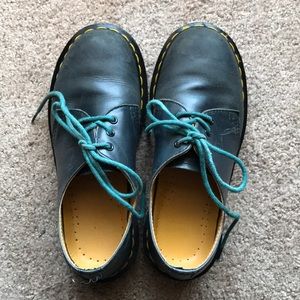 dr martens 1461 navy